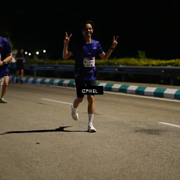 Runner Photo 7310210