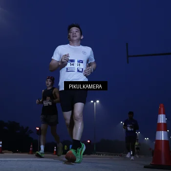 Runner Photo 7310213