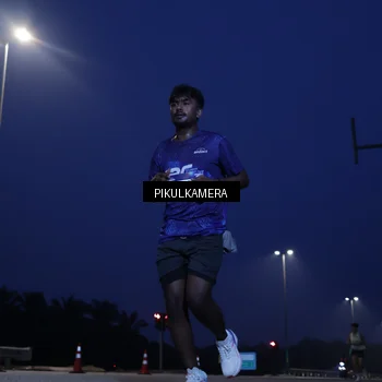 Runner Photo 7310300