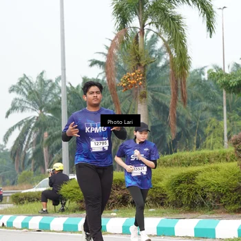 Runner Photo 7310343