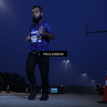 Runner Photo 7310370