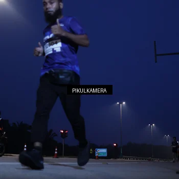 Runner Photo 7310382