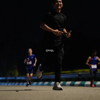 Runner Photo 7310391