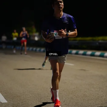 Runner Photo 7310399