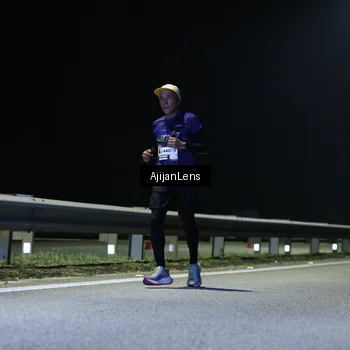 Runner Photo 7310444