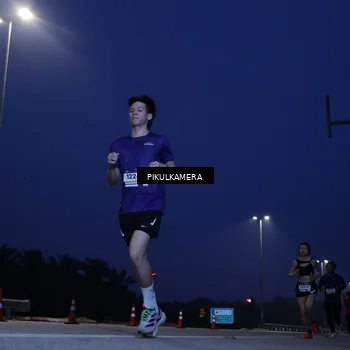 Runner Photo 7310460