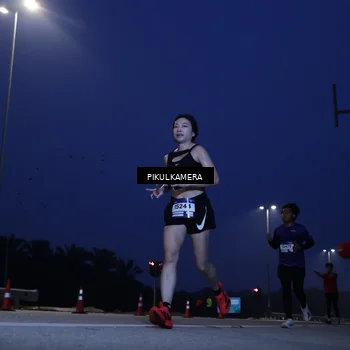 Runner Photo 7310468