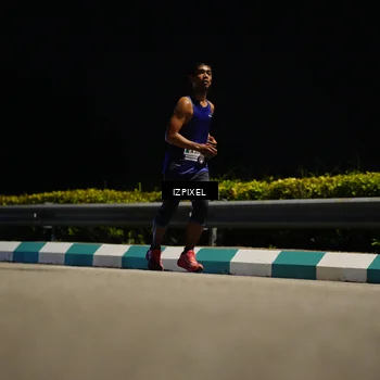 Runner Photo 7310500