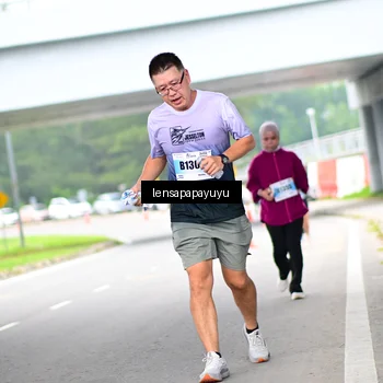 Runner Photo 7310649