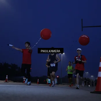 Runner Photo 7310650