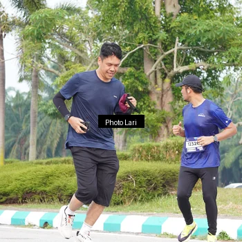 Runner Photo 7310653