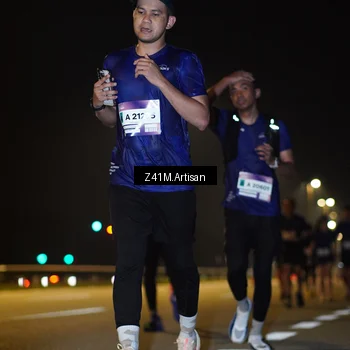 Runner Photo 7310654