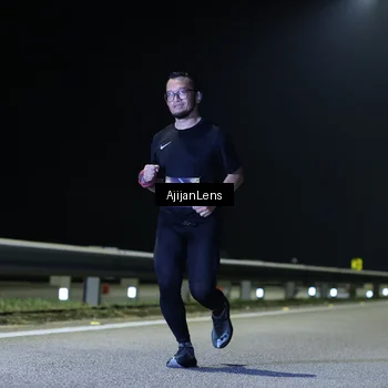 Runner Photo 7310656