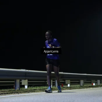 Runner Photo 7310688