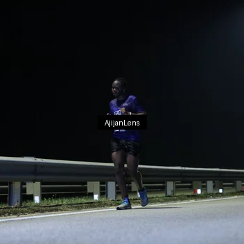 Runner Photo 7310692