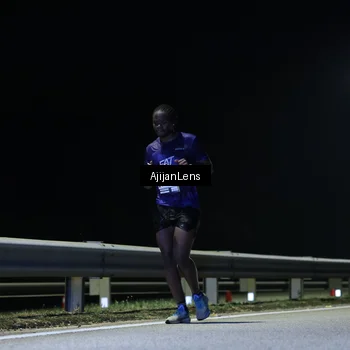Runner Photo 7310696