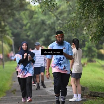 Runner Photo 7310700