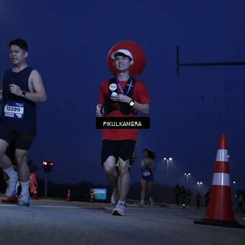 Runner Photo 7310702