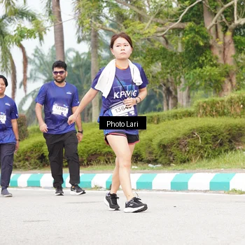 Runner Photo 7310724