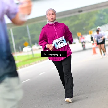 Runner Photo 7310741