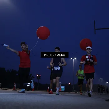Runner Photo 7310745