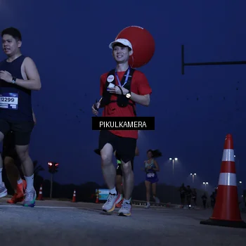 Runner Photo 7310746