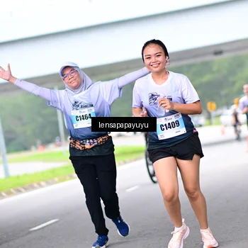 Runner Photo 7310758