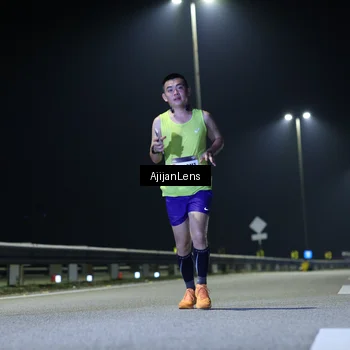 Runner Photo 7310771
