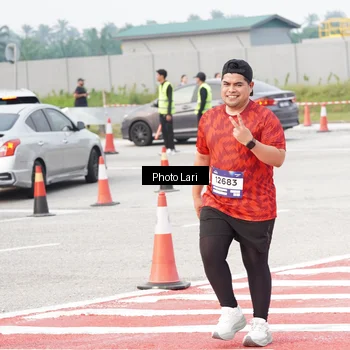 Runner Photo 7310772
