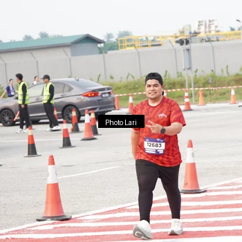 Runner Photo 7310780