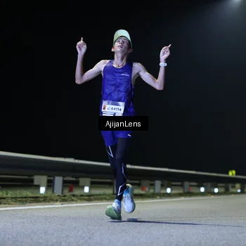 Runner Photo 7310781