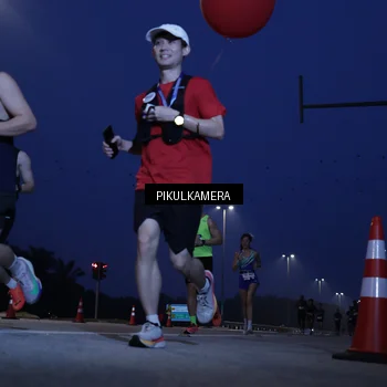 Runner Photo 7310797