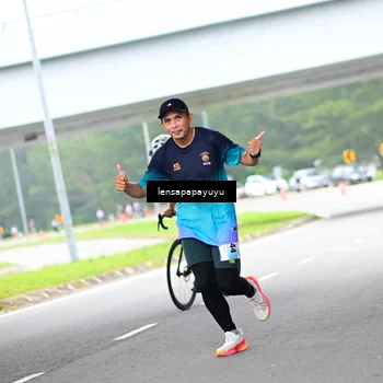 Runner Photo 7310805