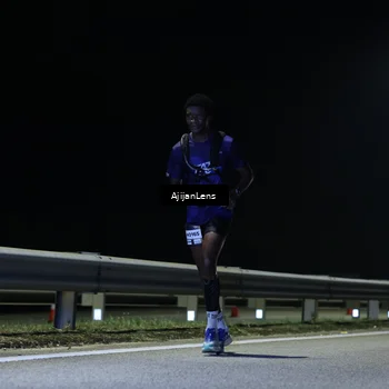 Runner Photo 7310823