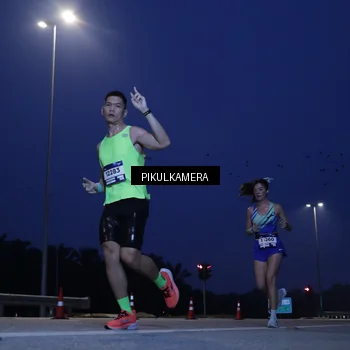 Runner Photo 7310831