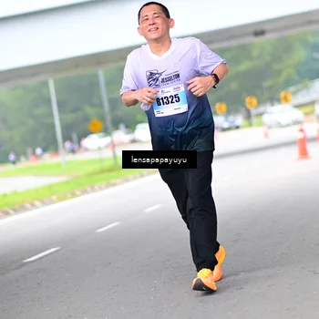 Runner Photo 7310842