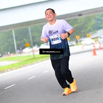 Runner Photo 7310844