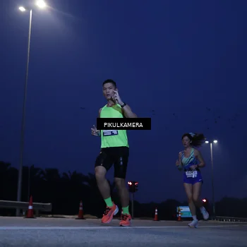 Runner Photo 7310865