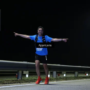 Runner Photo 7310938
