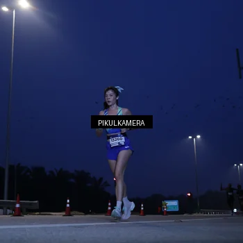 Runner Photo 7310941