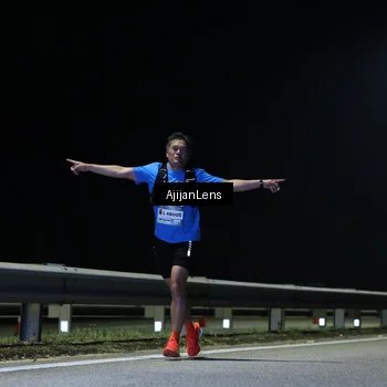 Runner Photo 7310951