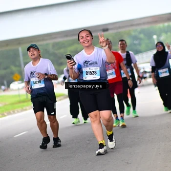 Runner Photo 7310965