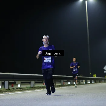 Runner Photo 7310998