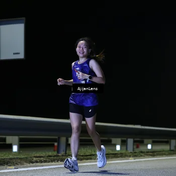 Runner Photo 7311004