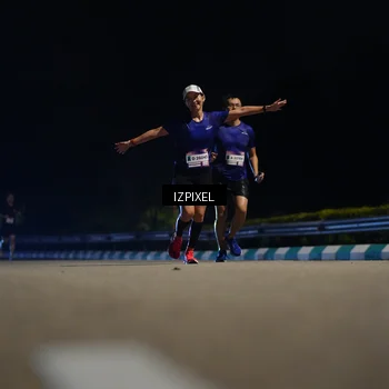 Runner Photo 7311074