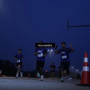 Runner Photo 7311118