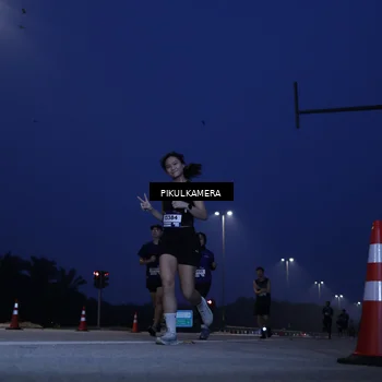 Runner Photo 7311409