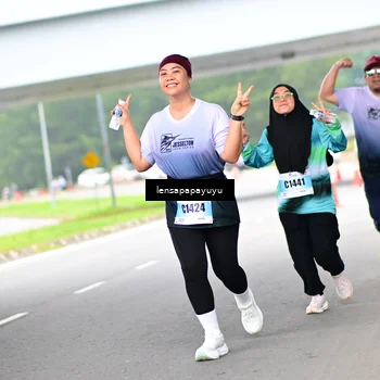 Runner Photo 7311435