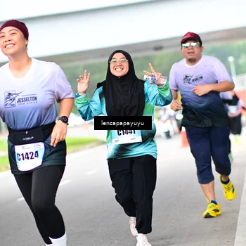 Runner Photo 7311438