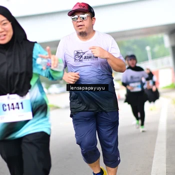 Runner Photo 7311449